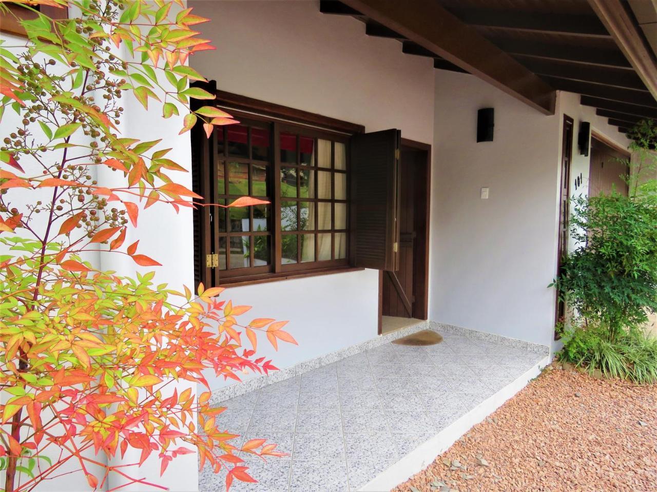 Pousada Hencke Haus (Adults Only) Канела Экстерьер фото